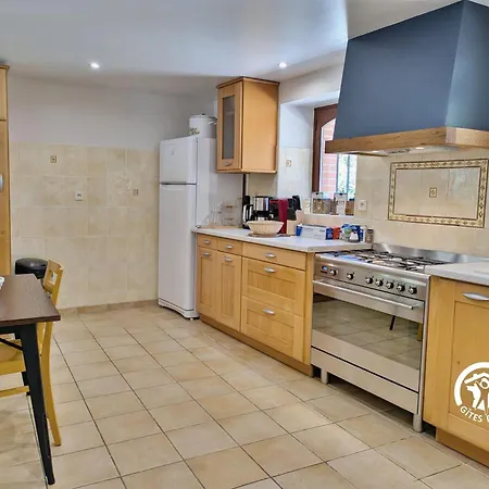 Le Des Bergers, Jusqu'à 9 Personnes * La Bazouge-de-Chemere