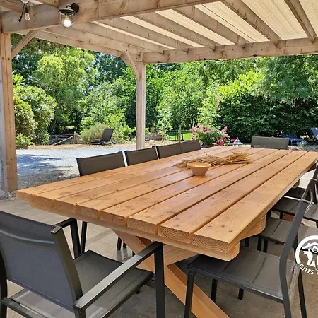 Casa de Férias Le Des Bergers, Jusqu'à 9 Personnes La Bazouge-de-Chemere